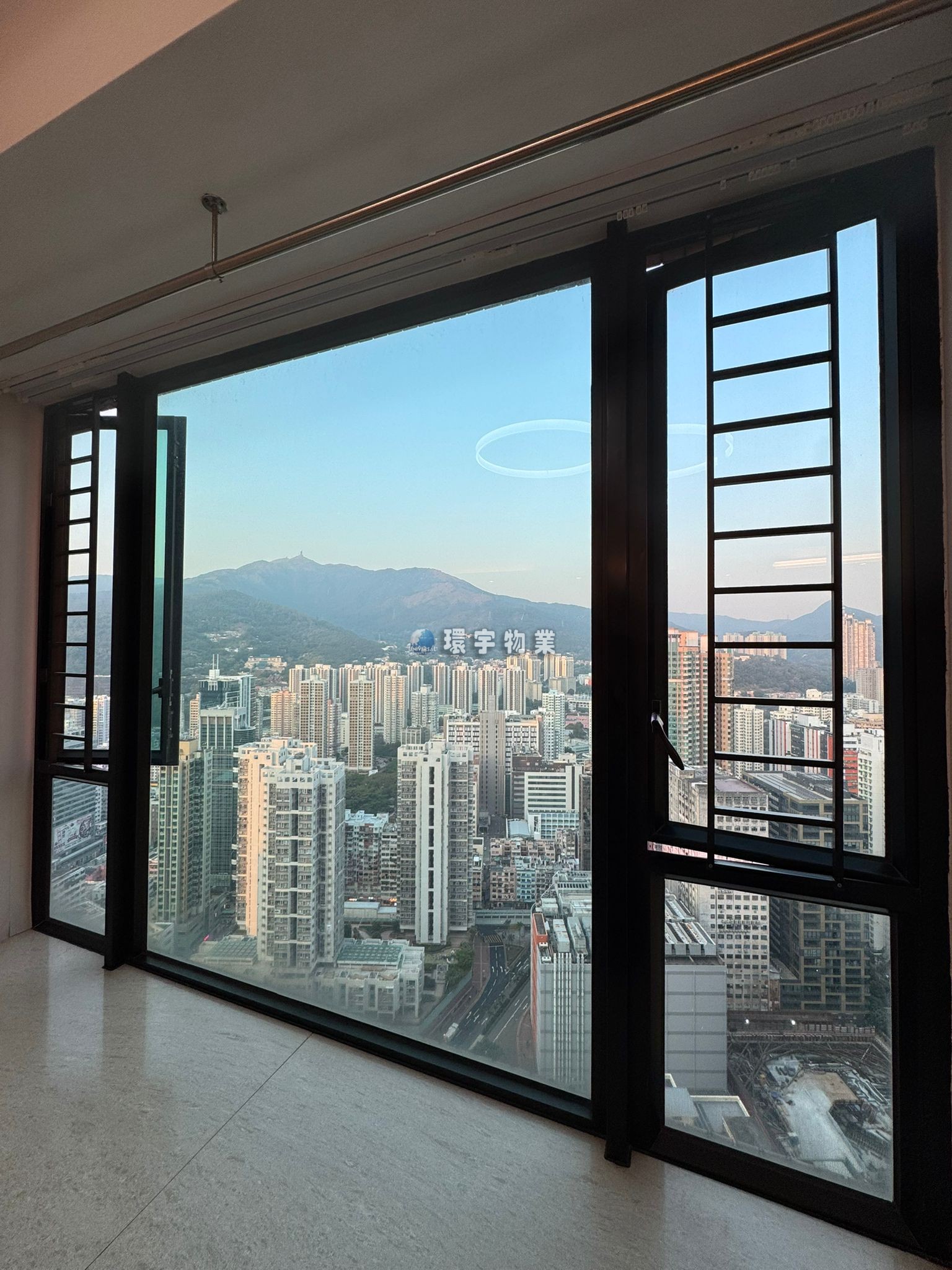 48de29ad-98f8-42a1-be93-2fc0cc2b2fe6.jpg