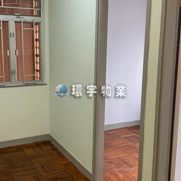 快閃推介  隔離係地鐵  只此一間