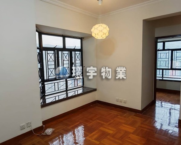 西鐵隔離Aeon樓上嘅高層租盤