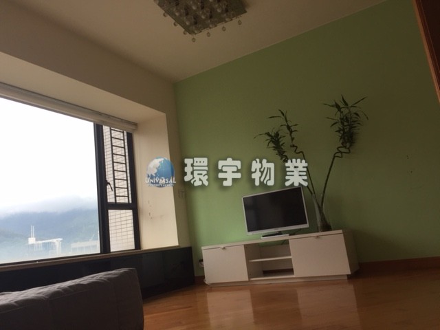 08dfc7bb-fff1-440d-b1e2-4c232795e97a.jpg