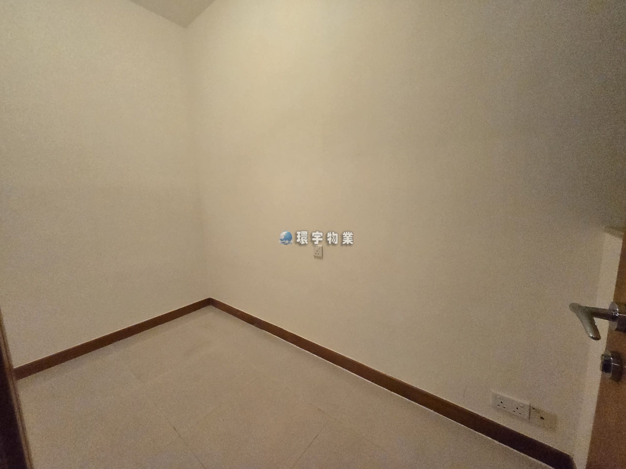 0db210b9-85cd-4dcd-8d3c-28f5b86d4c64.jpg
