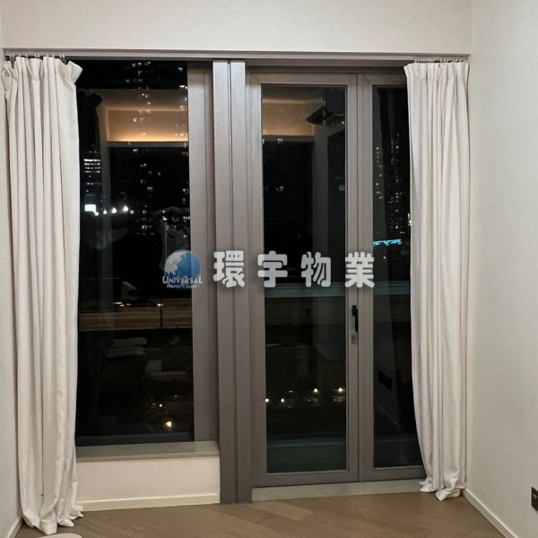 星級會所,鄰近西鐵