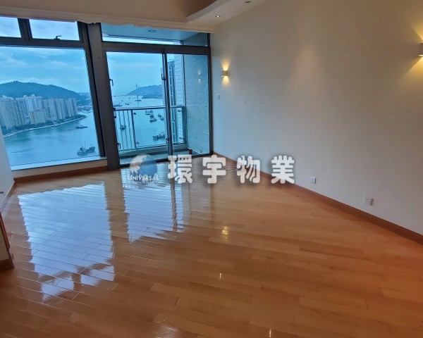 罕有大單位放租~𝟺房+工人套~市場最後一間